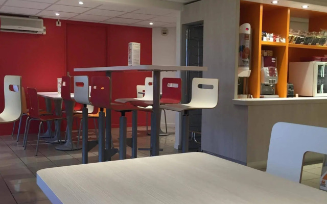 Premiere Classe Toulouse Sud - Portet