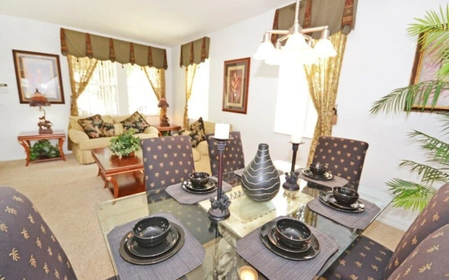 Pine Forest Chateau 5 Bedroom Home by RedAwning