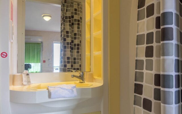 Fasthotel Artenay Orléans Nord