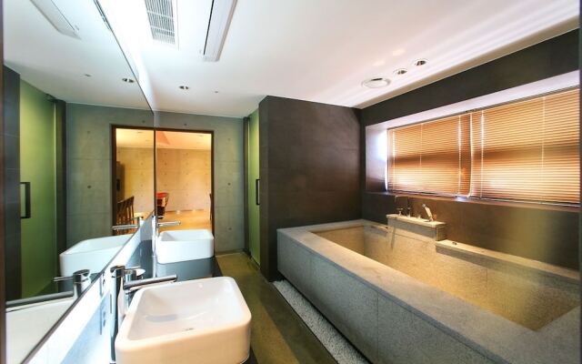 Nox Boutique Hotel