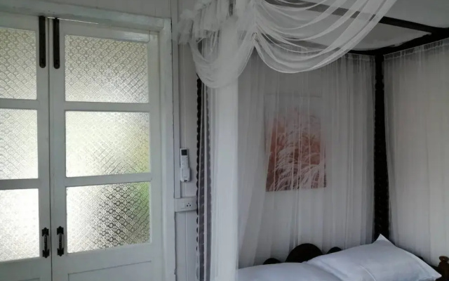 Baan Chay Klong-peaceful Canal Side2br Family Stay