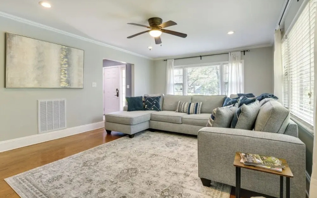 Fayetteville Vacation Rental - 1 Mi to Downtown!