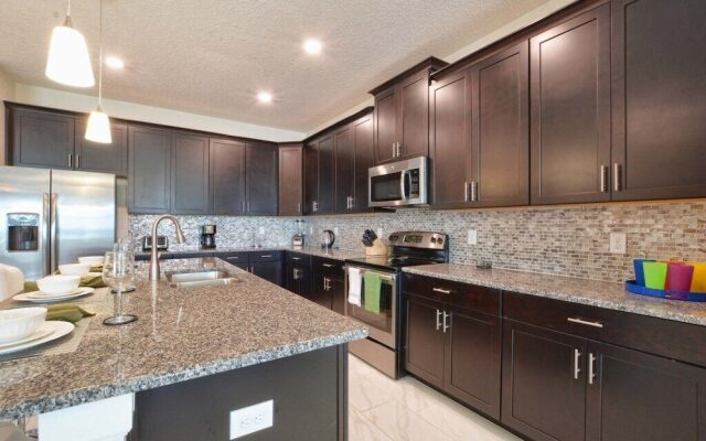 Storey Lake-6 Bedroom Pool Home- 1652ST