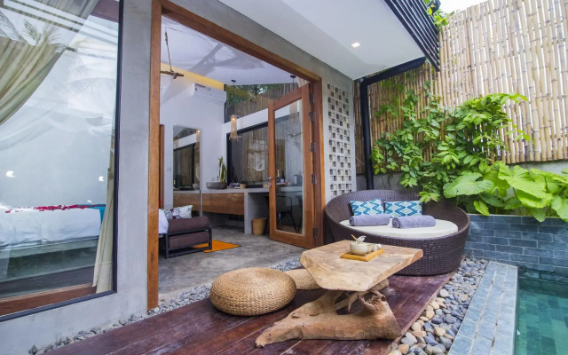 Sarina Hotel & Villa