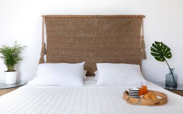 Amperian Mykonos Suites & Villas