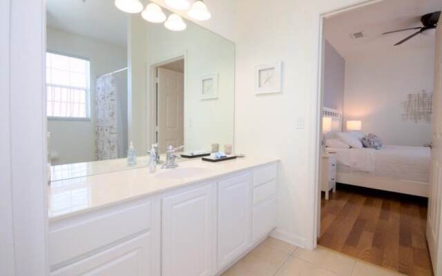 Vista Cay Star 3 Bedroom Condo by Redawning