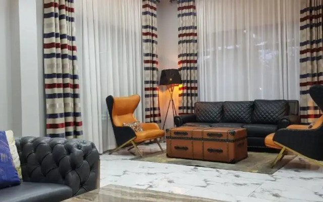 Silver Palm Hotel