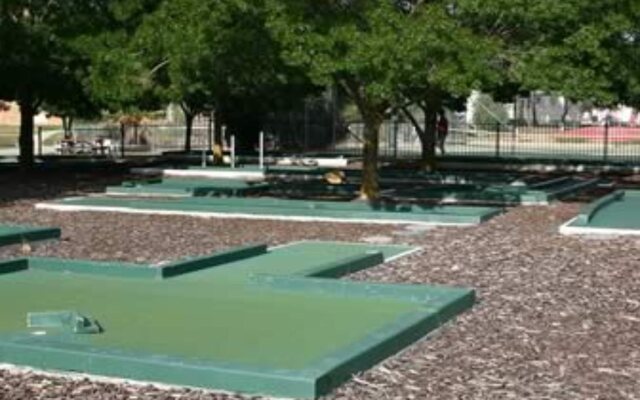 Capital Country Holiday Park