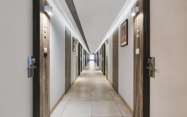 7 Apple Hotel