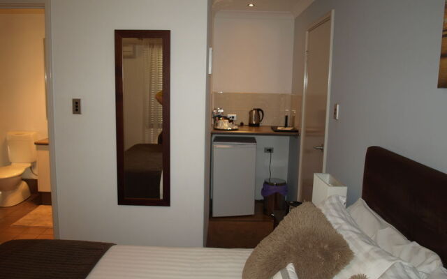 Baudins Bed & Breakfast - Adults Only