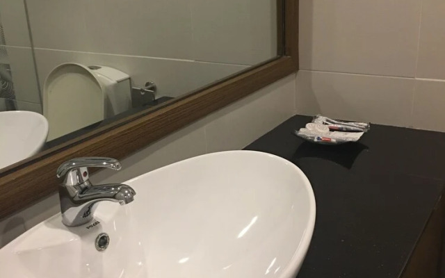 Robinland Residences - Hostel