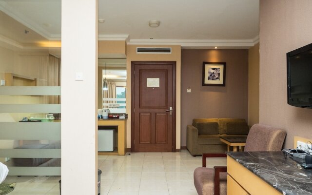 Spacious Studio Room at Grand Setiabudi Apartment