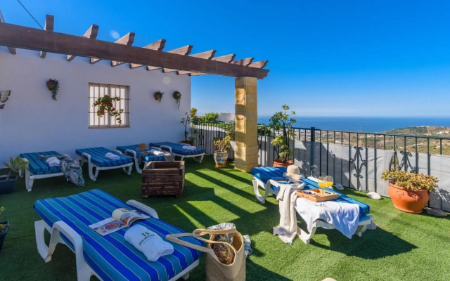 Villa José Andrés Torrox by Ruralidays