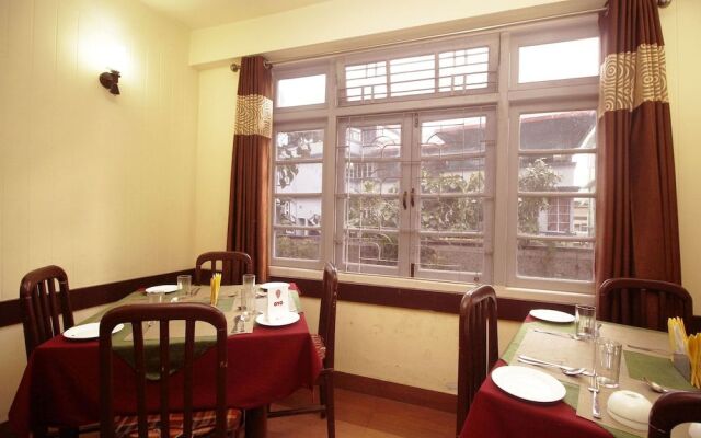 OYO 8701 Hotel Silk Route Residency