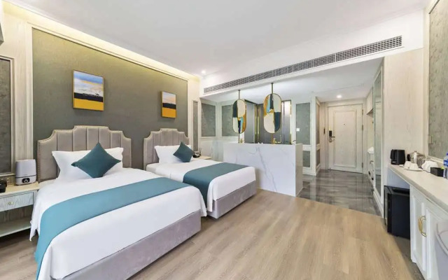 Howard Johnson by Wyndham Lake Serenity Hot Springs Xichang