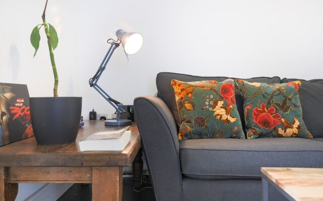 Modern 1 Bedroom Flat in Dalston