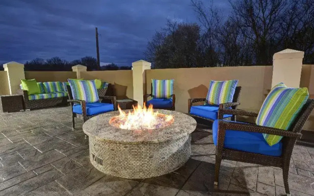 Holiday Inn Express & Suites Greenville - Taylors