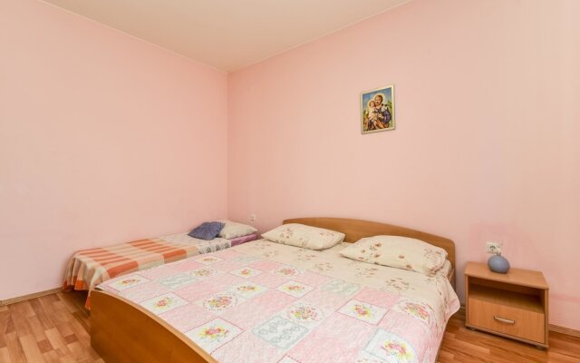 Holiday House Anica