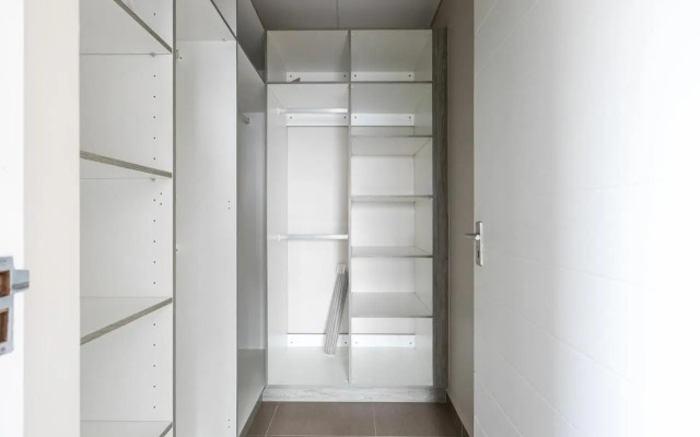 Jacana Estate, The Gem