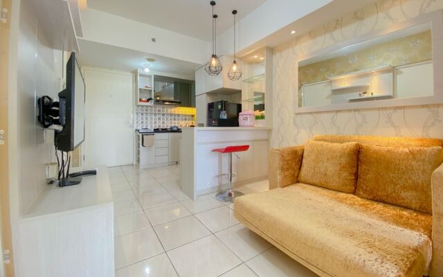 Spacious And Homey 3Br At Springlake Summarecon Bekasi Apartment