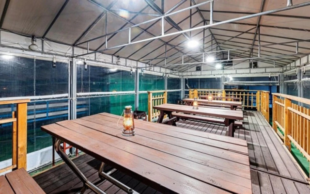 Goseong Jajackdo Aroma Pension