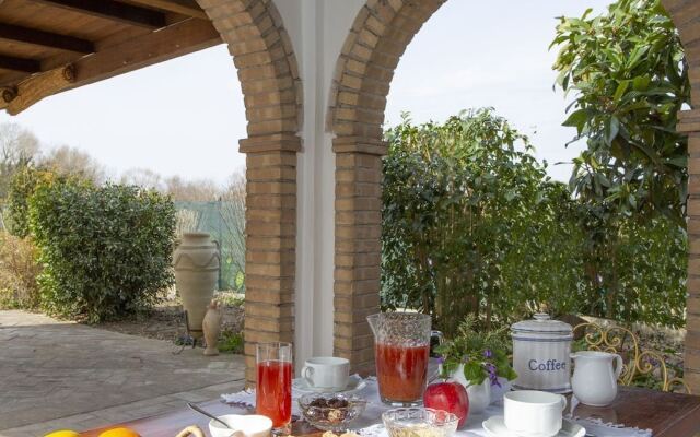 B&B With Pool and View of Assisi
