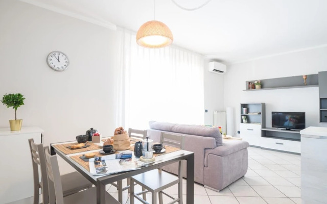 Bright Apartments Sirmione -Sorgente Pool 1