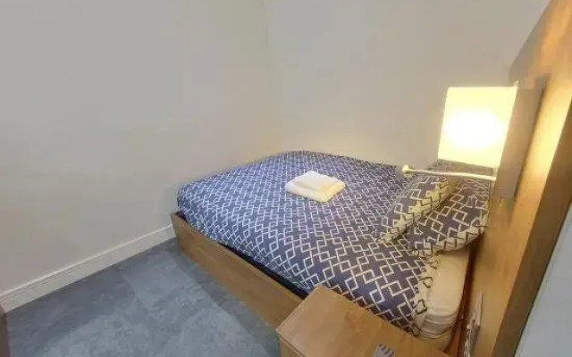 CovStays – Victoria House - Deluxe Studios in Coventry City Centre