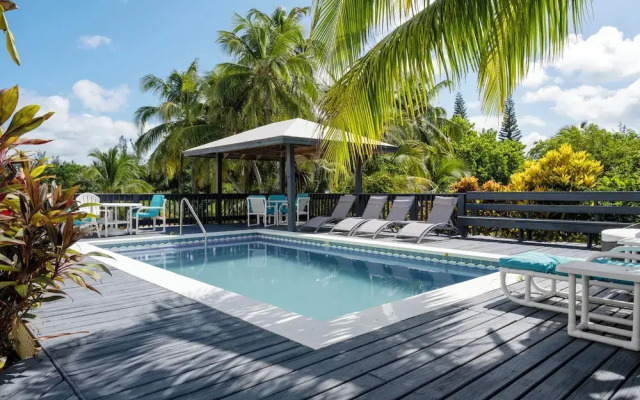 Caribbean Dream: Secluded Villa With Private Beachfront