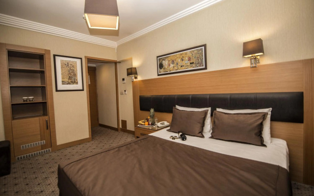 Mirilayon Hotel