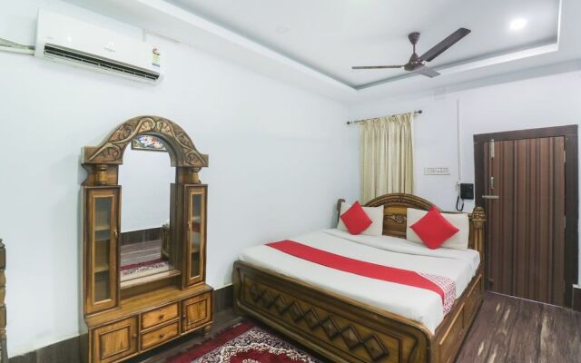 OYO Flagship 18658 Hotel Royal Green