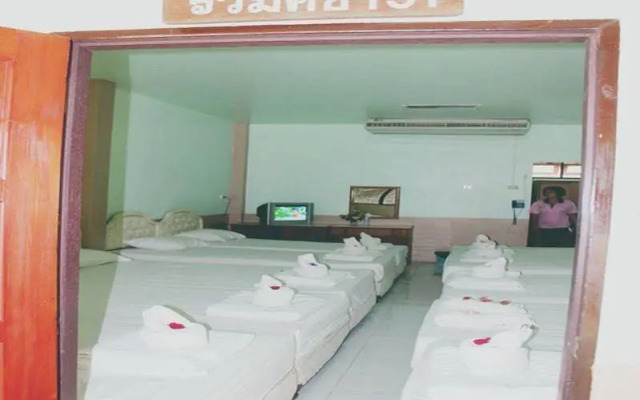 Saitharn Iyara Resort &Spa