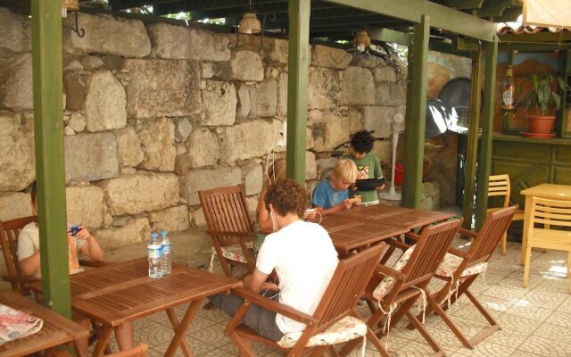 sığacık antik otel
