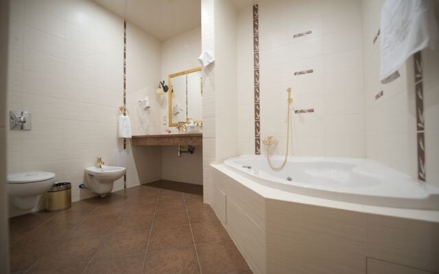 Deluxe Hotel «Купава»