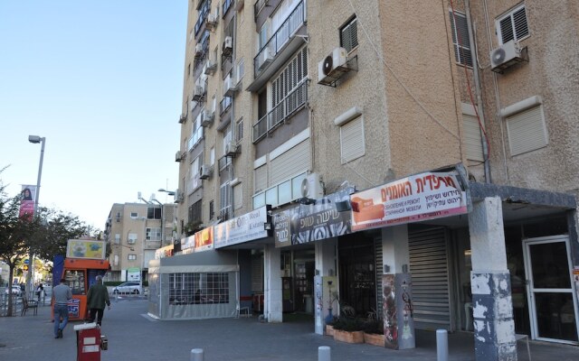 Isra Home Rothschild 8-2 Apartment