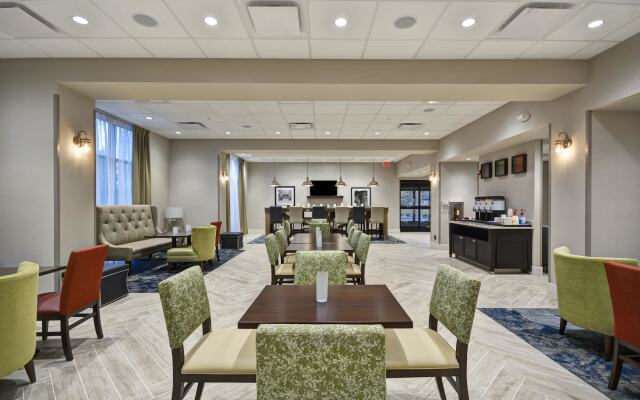 Hampton Inn Livonia Detroit