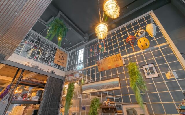 Zhelter Hostel Bangkok by ZUZU