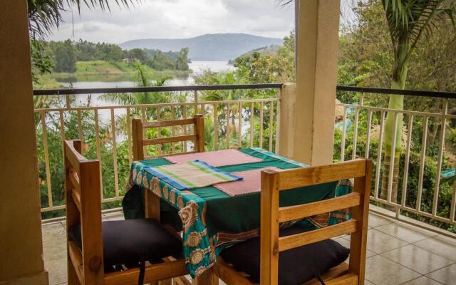 Crater Bay Cottages