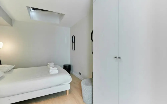Superb Apartment Porte Maillot / Arc de Triomphe