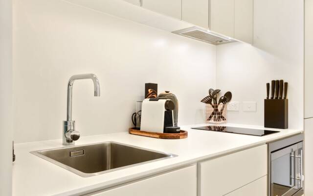 Modern Luxury Apartment in the Heart of Sydney CBD