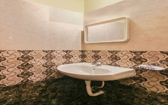 OYO 22250 Prince Residency