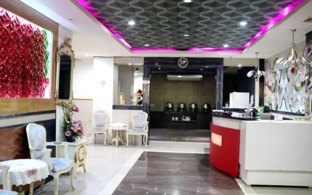Grand Batik Inn