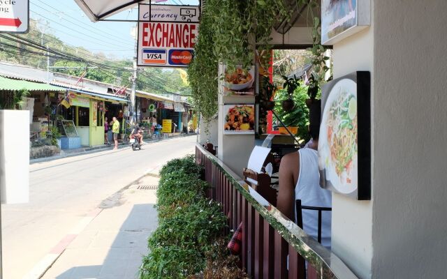 Chilli Hotel & Restaurant