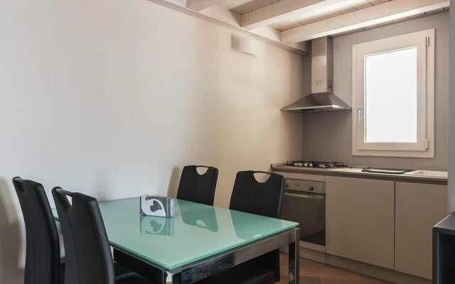 Sant'orsola Suites Apartments