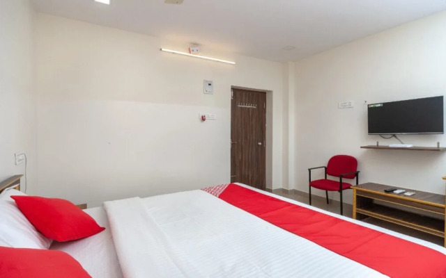Sri Surya Guest Inn By OYO Rooms