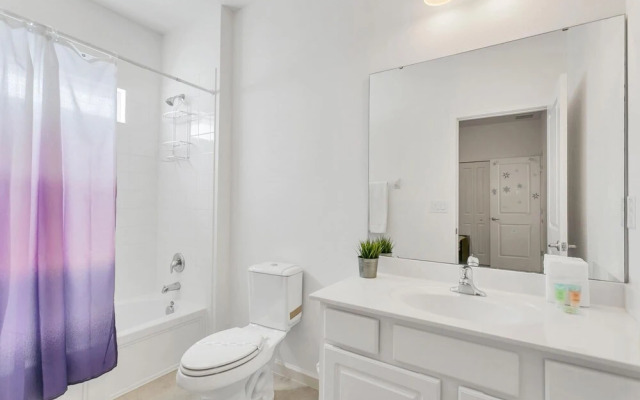 6BR Luxury Home w Private Pool BBQ