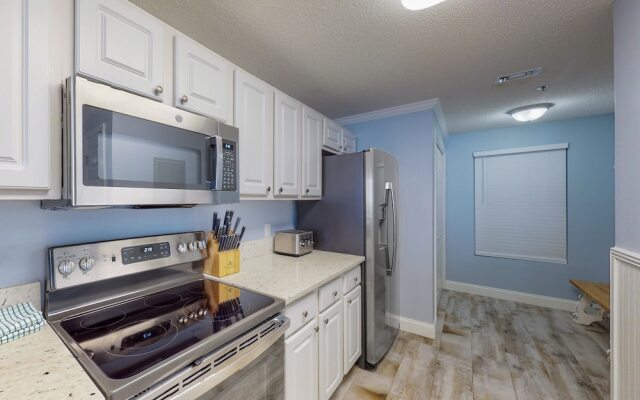 Palacio Condominiums