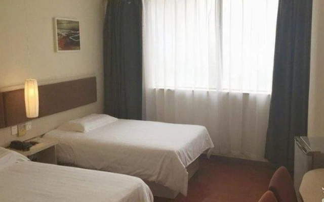 Motel 268 Shenzhen Huaqiang Hotel