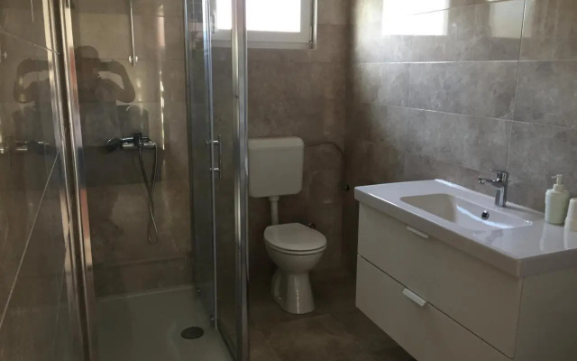 L&L Apartments