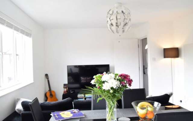 Stunning 1 Bedroom Property Close To Wimbledon